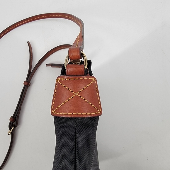Dooney & Bourke Small Black Crossbody Bag Vintage Authentic Y2K Leather Strap - Picture 15 of 16